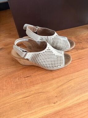 Rockport Perforated Slingback Wedge Sandals in Beige
